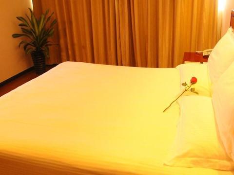 Greentree Inn Guiyang Penshuichi Business Hotel Εξωτερικό φωτογραφία
