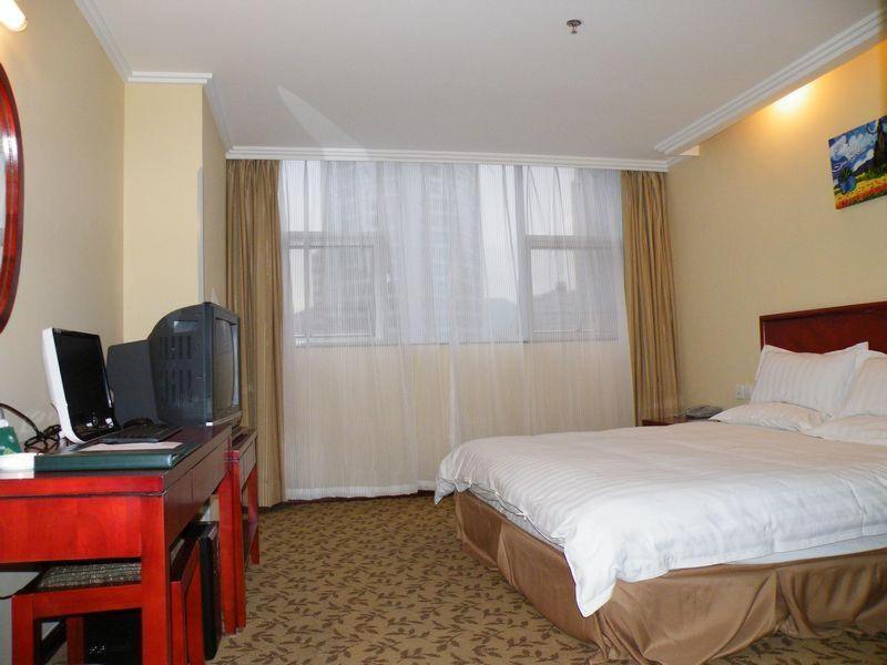 Greentree Inn Guiyang Penshuichi Business Hotel Δωμάτιο φωτογραφία