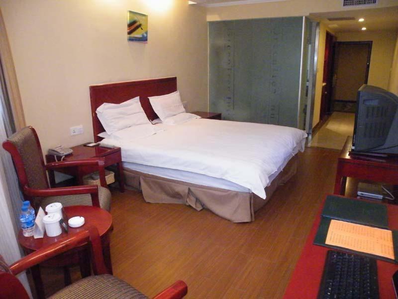 Greentree Inn Guiyang Penshuichi Business Hotel Δωμάτιο φωτογραφία