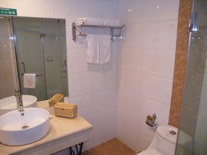 Greentree Inn Guiyang Penshuichi Business Hotel Δωμάτιο φωτογραφία